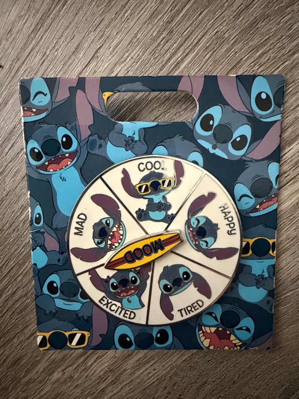 NWT 2021 Disney exclusive  Stitch Mood Surfboard Wheel Pin